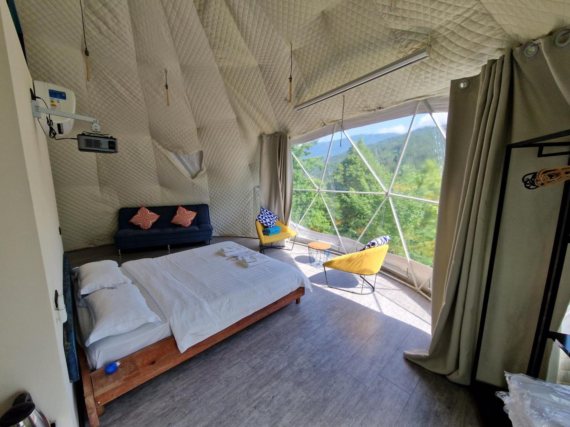Glamping Georgia Krikhi 호텔 암브롤라우리 외부 사진
