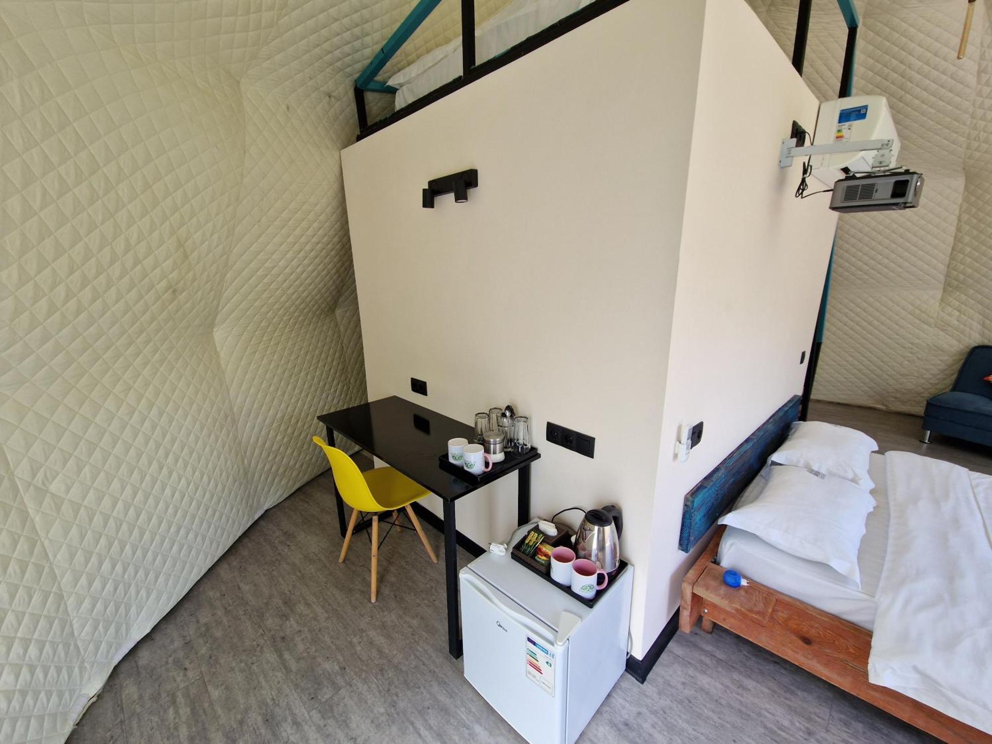 Glamping Georgia Krikhi 호텔 암브롤라우리 외부 사진