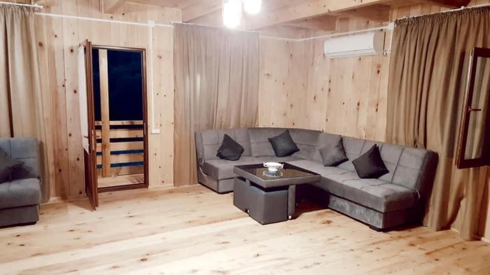 Glamping Georgia Krikhi 호텔 암브롤라우리 외부 사진
