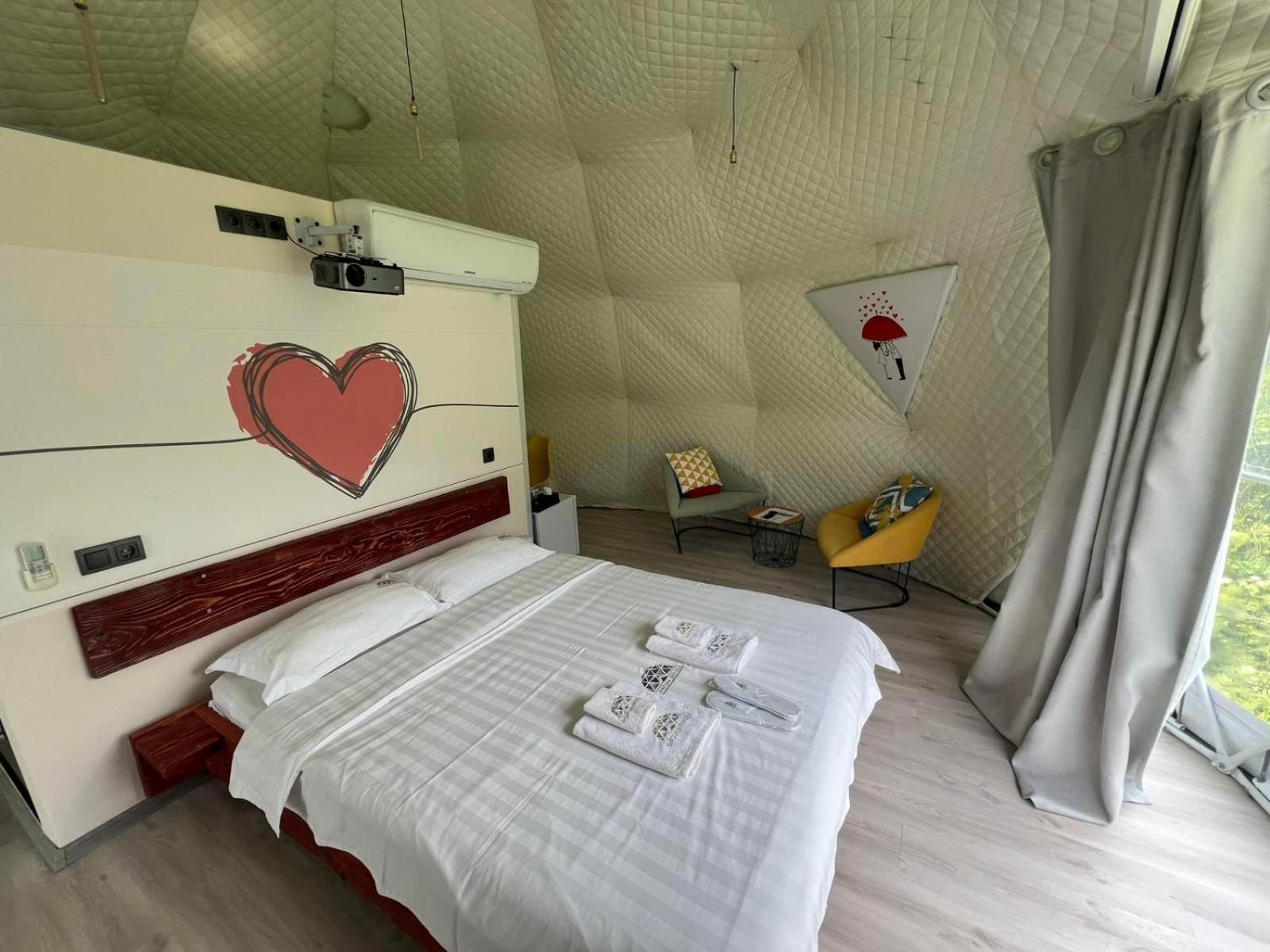 Glamping Georgia Krikhi 호텔 암브롤라우리 외부 사진