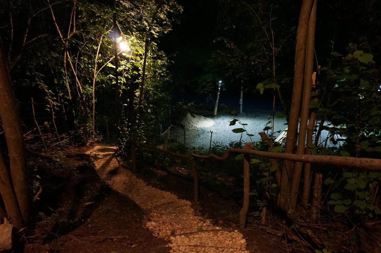 Glamping Georgia Krikhi 호텔 암브롤라우리 외부 사진
