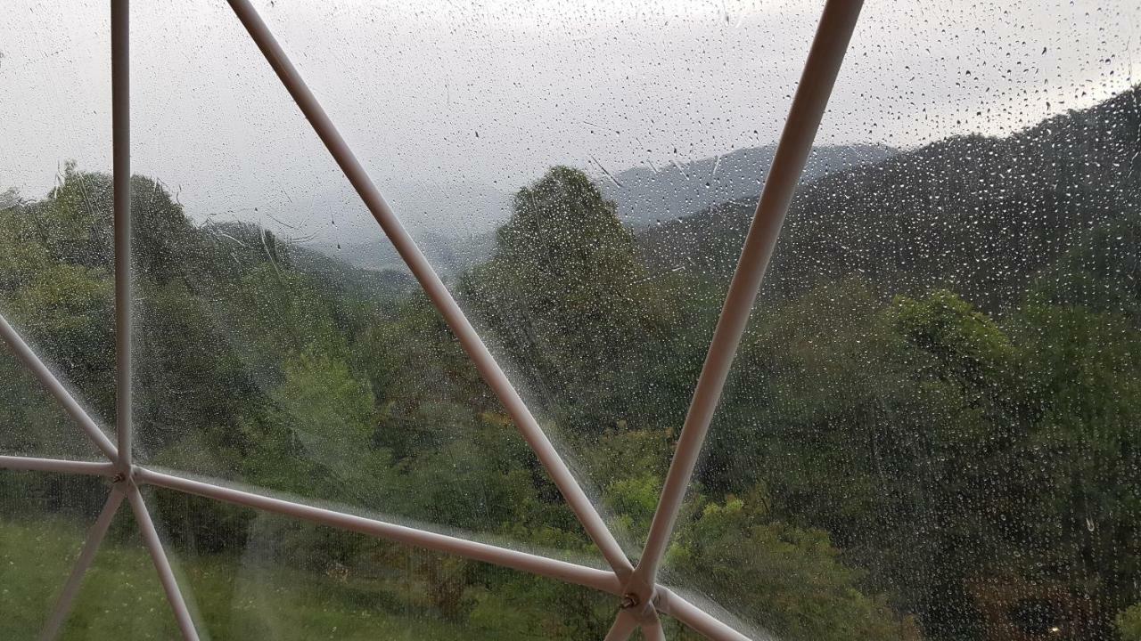 Glamping Georgia Krikhi 호텔 암브롤라우리 외부 사진