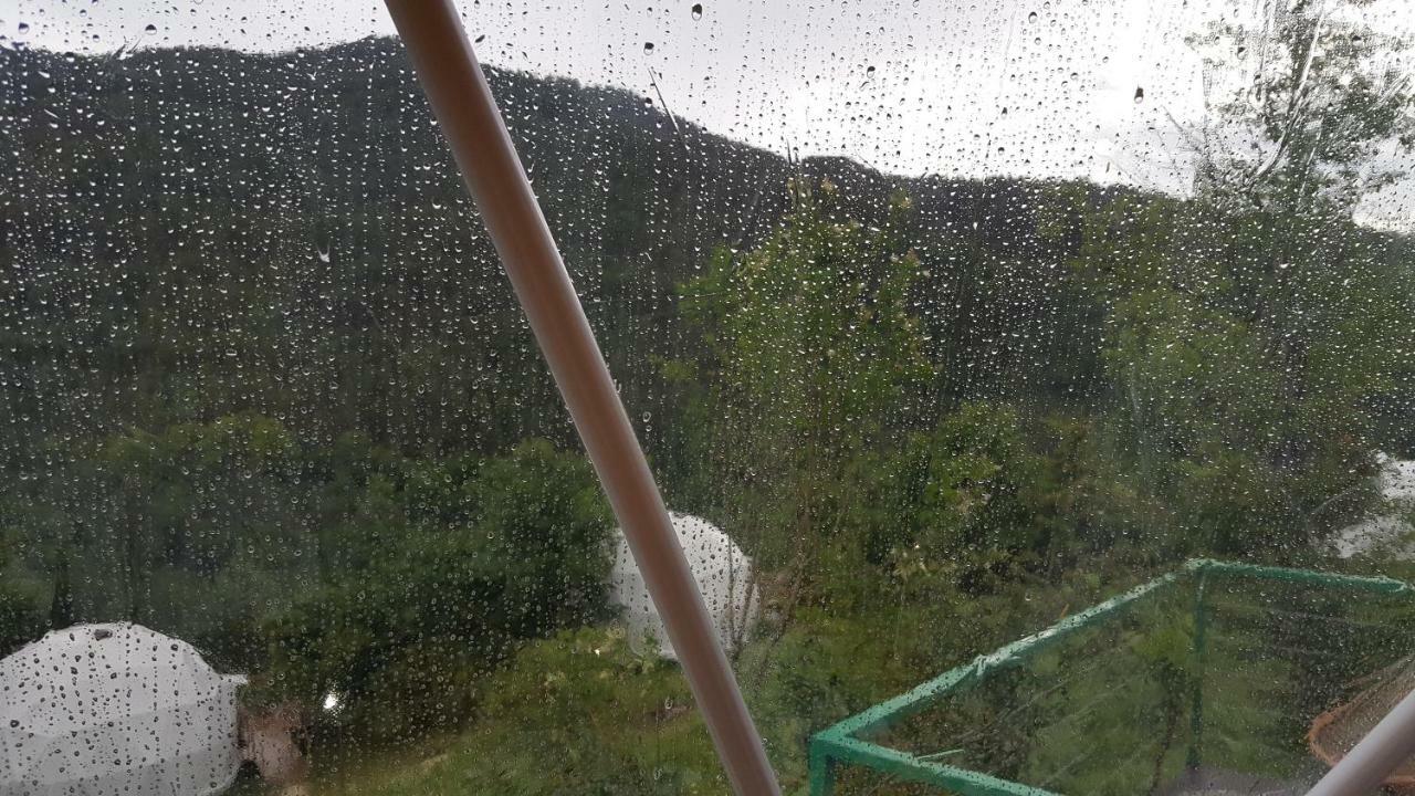 Glamping Georgia Krikhi 호텔 암브롤라우리 외부 사진
